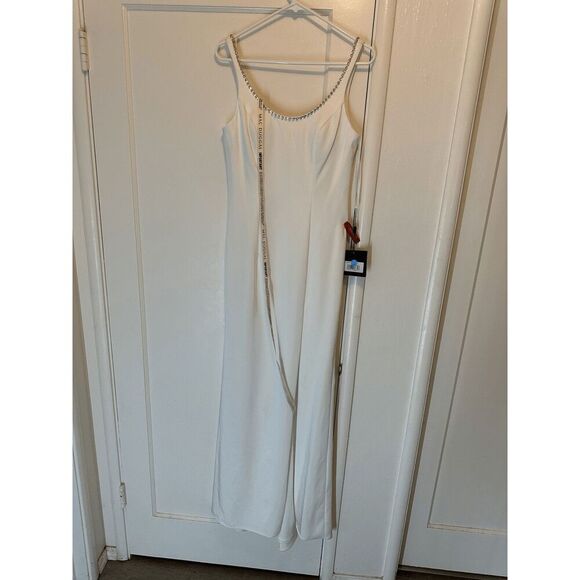 Ieena Mac Duggal White Scoop Neck Sleeveless Ball Gown Sz 10 Maxi Bride High Sli - Picture 3 of 8